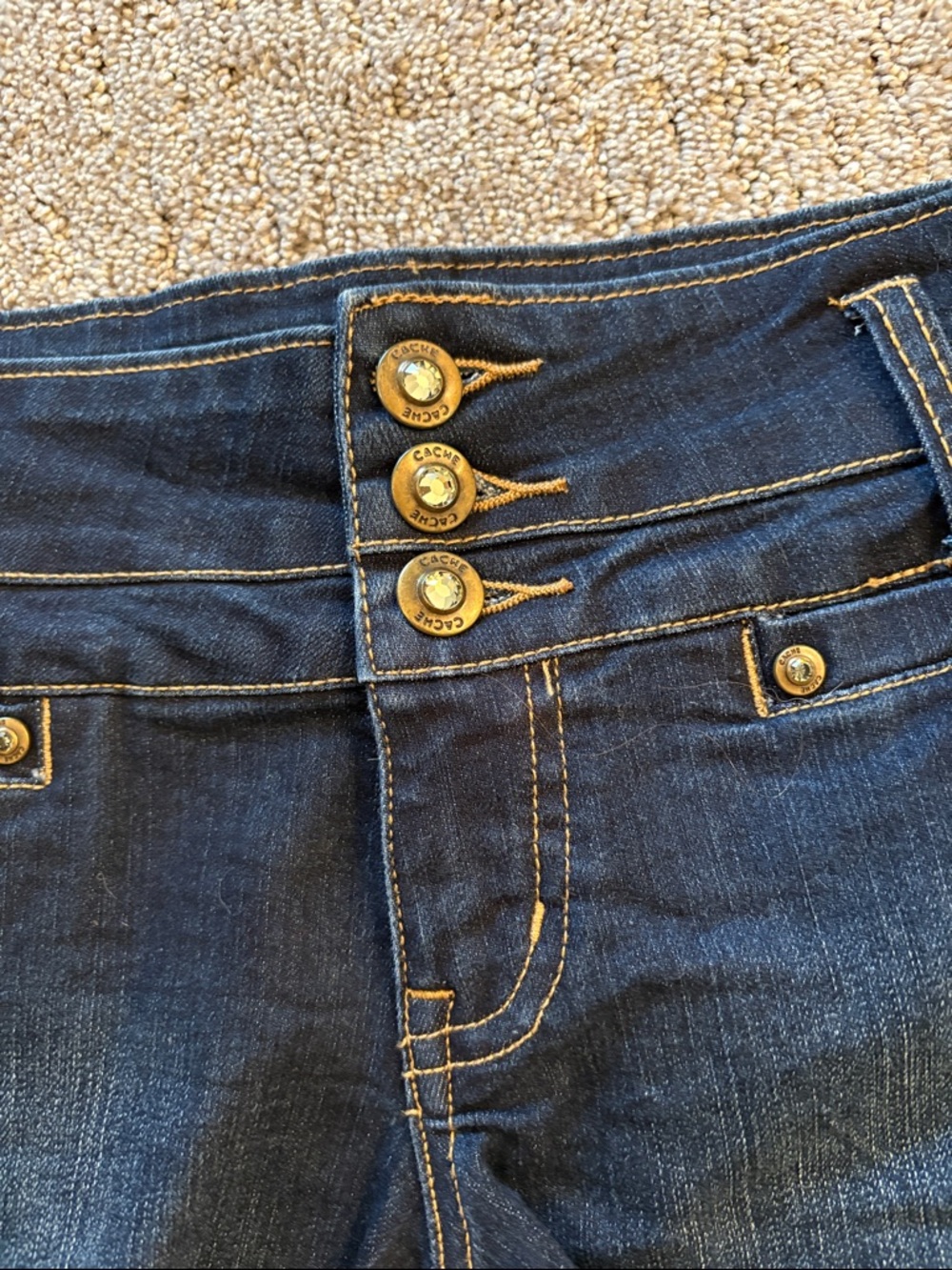 Cache Denim Shorts - Picture 2 of 4